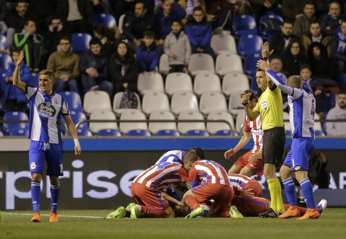 “Espero voltar logo”, afirma Fernando Torres após sair desacordado de jogo