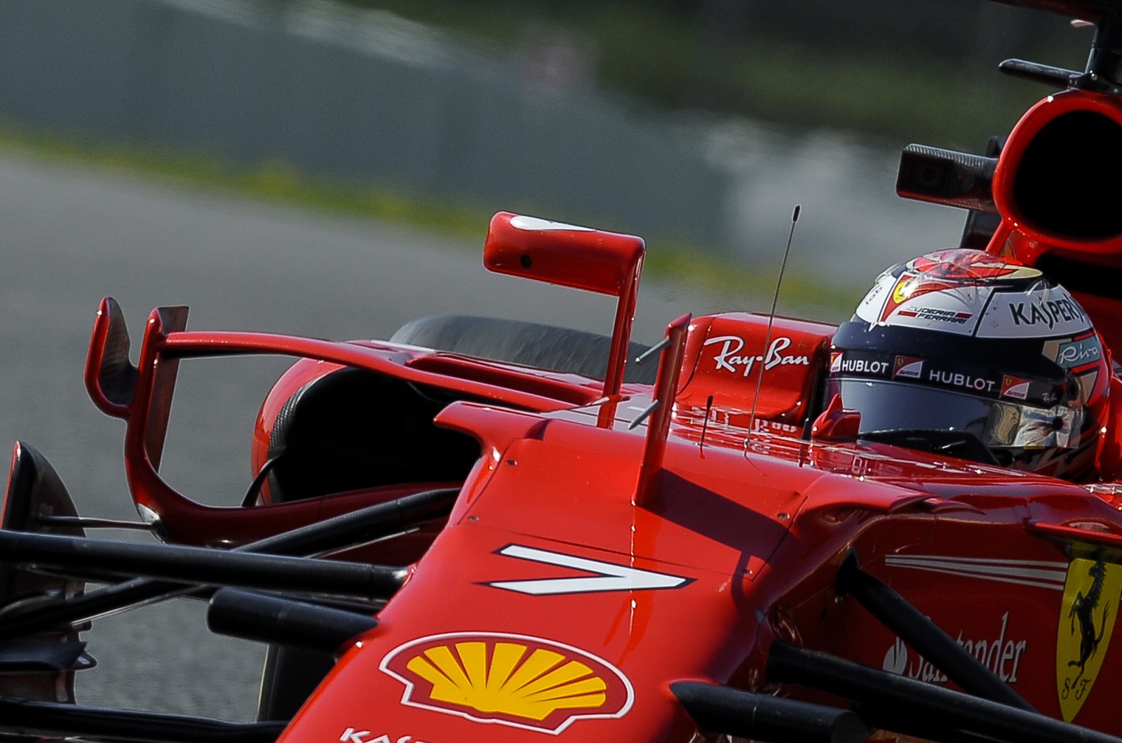 Pulo do gato? F1 corre na Austrália de olho nas laterais únicas do carro da Ferrari