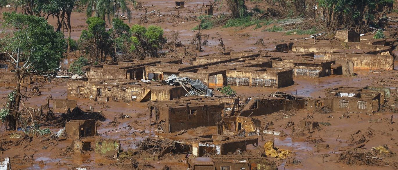 Famílias que viviam em distritos destruídos em Mariana ganharão casa