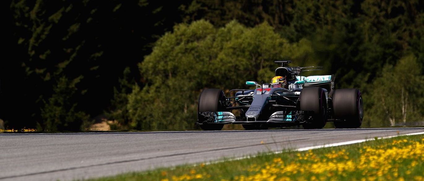 Hamilton lidera primeiro treino livre do GP da Áustria