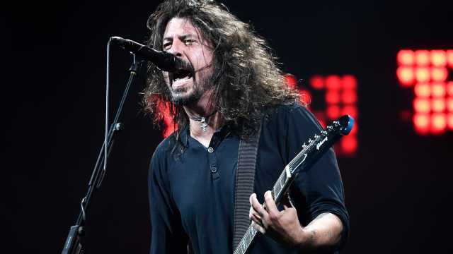 Foo Fighters lidera parada Billboard 200 com álbum ‘Concrete and Gold’