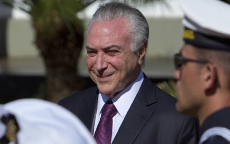 Temer comemora aniversário com a família, às vésperas de tramitação de denúncia