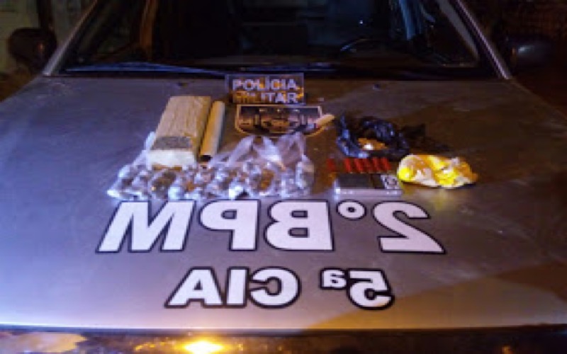 Polícia apreende drogas no bairro Pinto Madeira em Crato