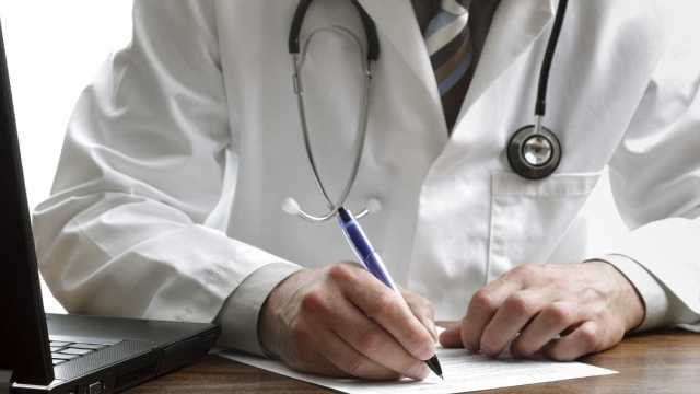 Governo proibirá abertura de novos cursos de medicina por 5 anos