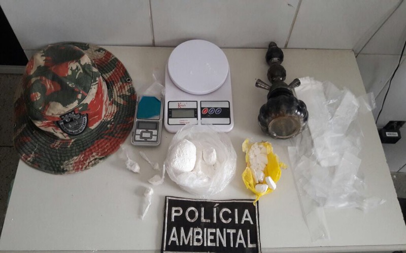 Polícia apreende quase duzentos gramas de Cocaína em residência de traficante no Centro de Caririaçu/CE