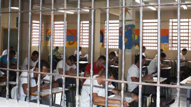 Enem em unidades prisionais termina com mais de 70% de participação