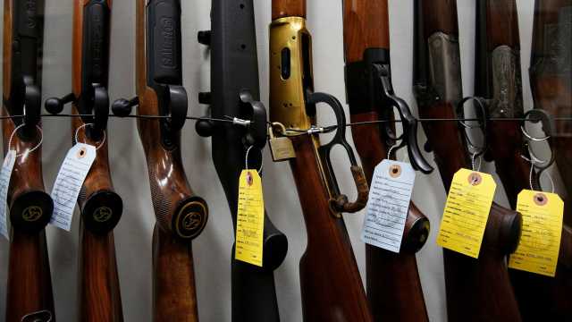 Uruguai ‘rivaliza’ com Paraguai como provedor de armas a facções