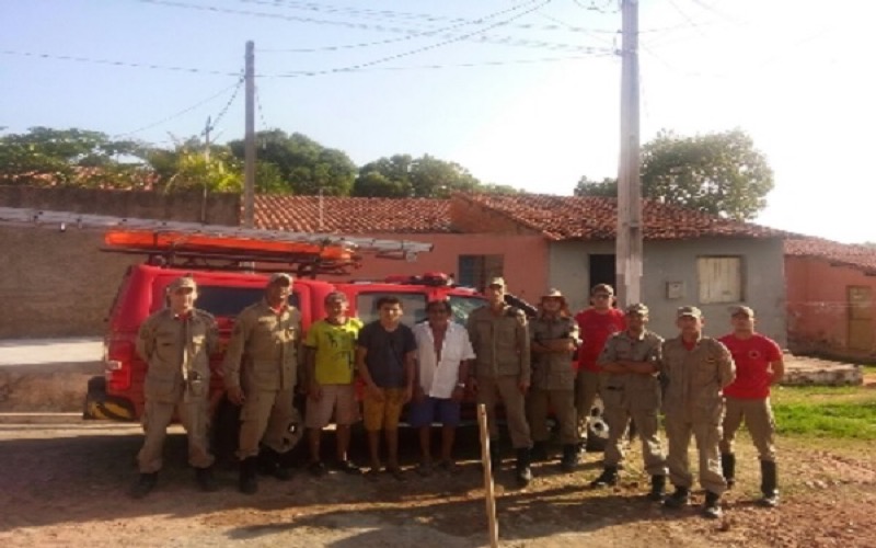 Crato – Guarnição dos Bombeiros encontra Homem com problemas mentais desaparecido por 40 horas em um matagal