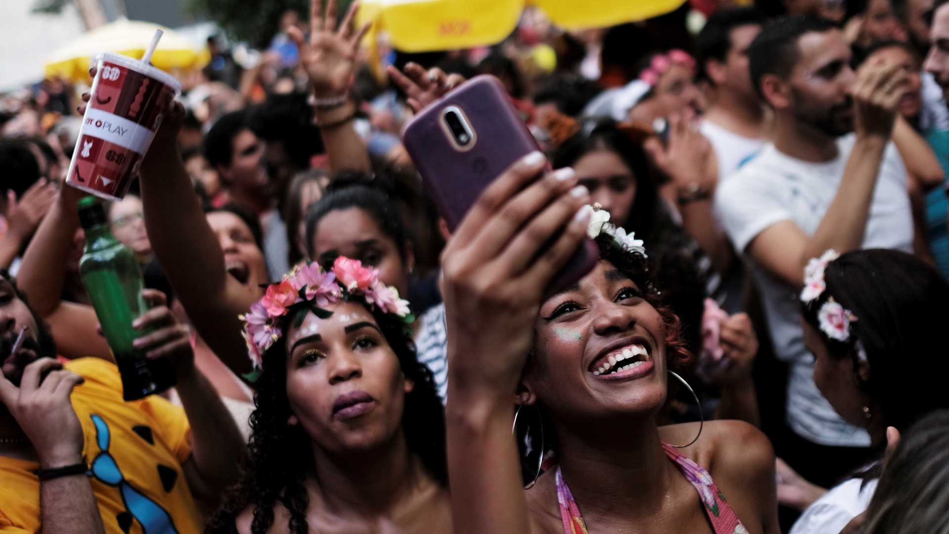 Doria diz que Prefeitura de SP conta foliões nas ruas com drones