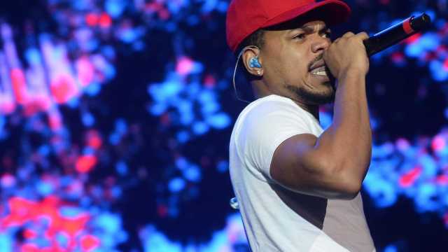 Chance the Rapper leva rap edificante à 1ª noite do Lollapalooza