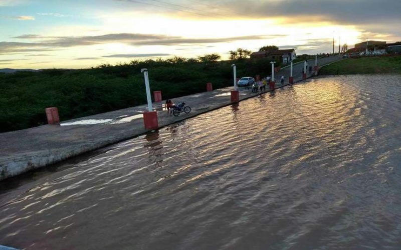 Mais dois açudes sangram no Ceará neste fim de semana