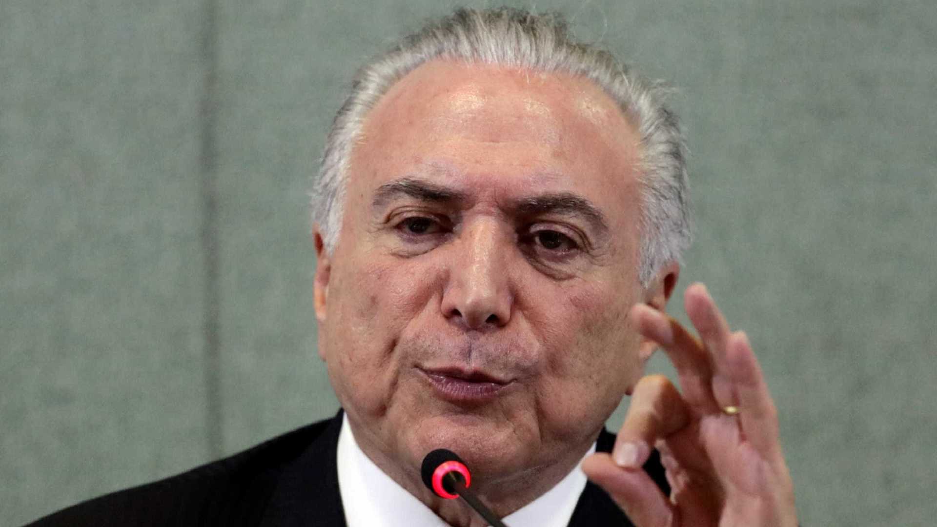 Governo estuda reajuste para o programa Bolsa Família, diz Temer