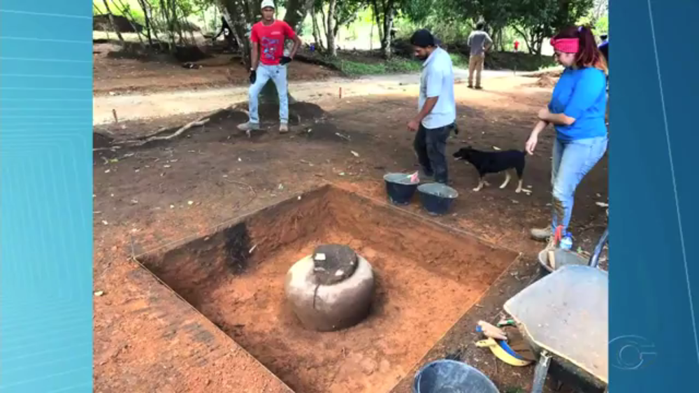 Arqueólogos encontram urna funerária indígena que pode ter mais de mil anos