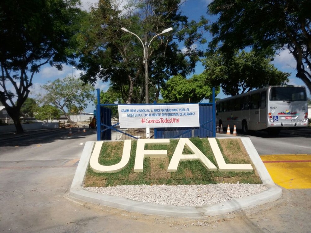 Ufal abre seleção para professores temporários do projeto Mais Médicos