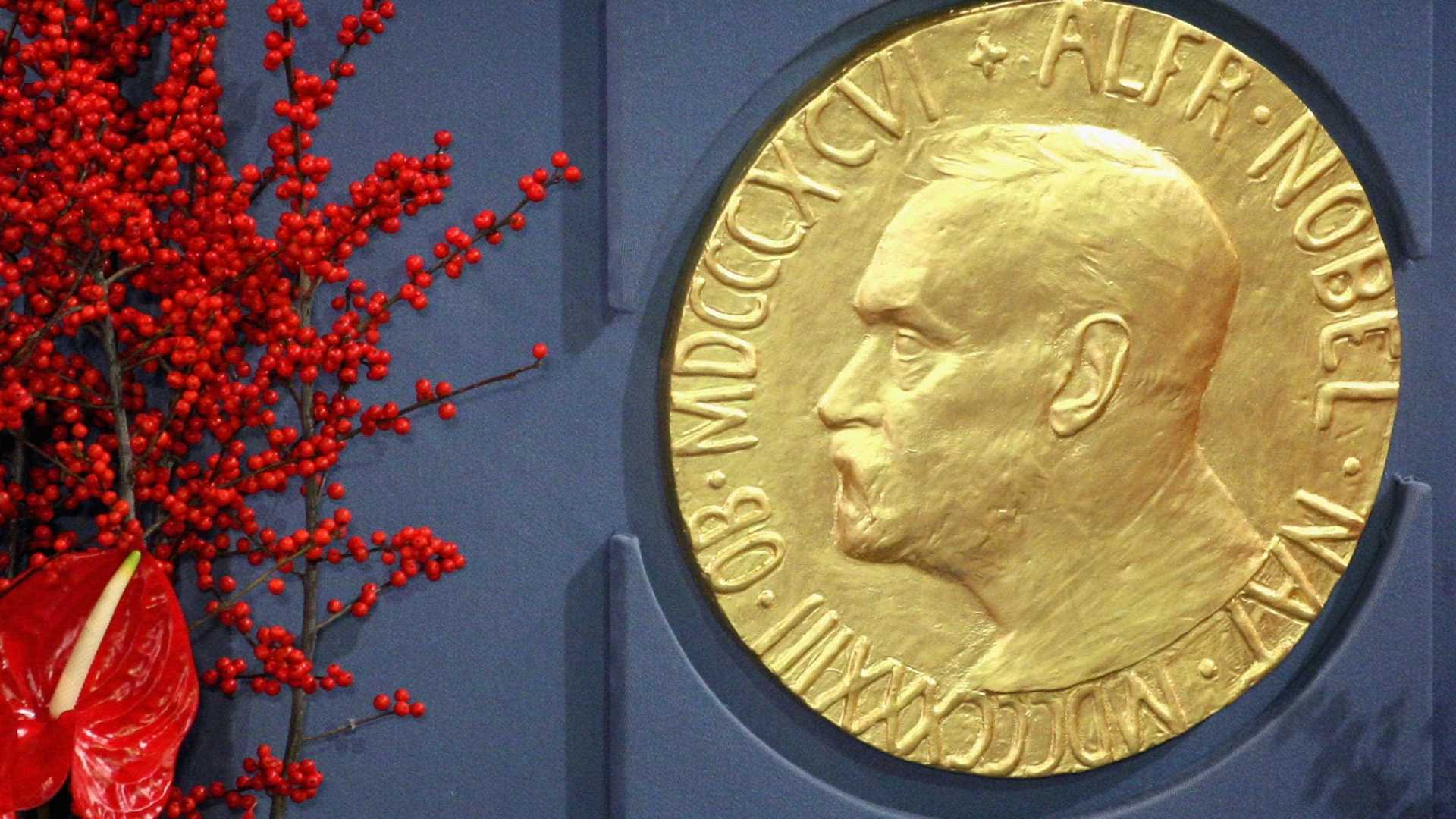 Nobel da Literatura de 2018 é adiado após escândalo sexual