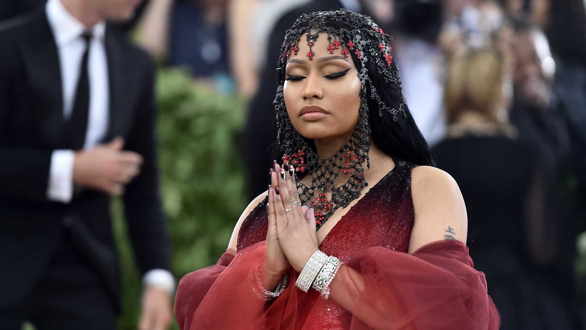 Nicki Minaj confirma turnê no Brasil e manda recado: ‘Fora Temer’