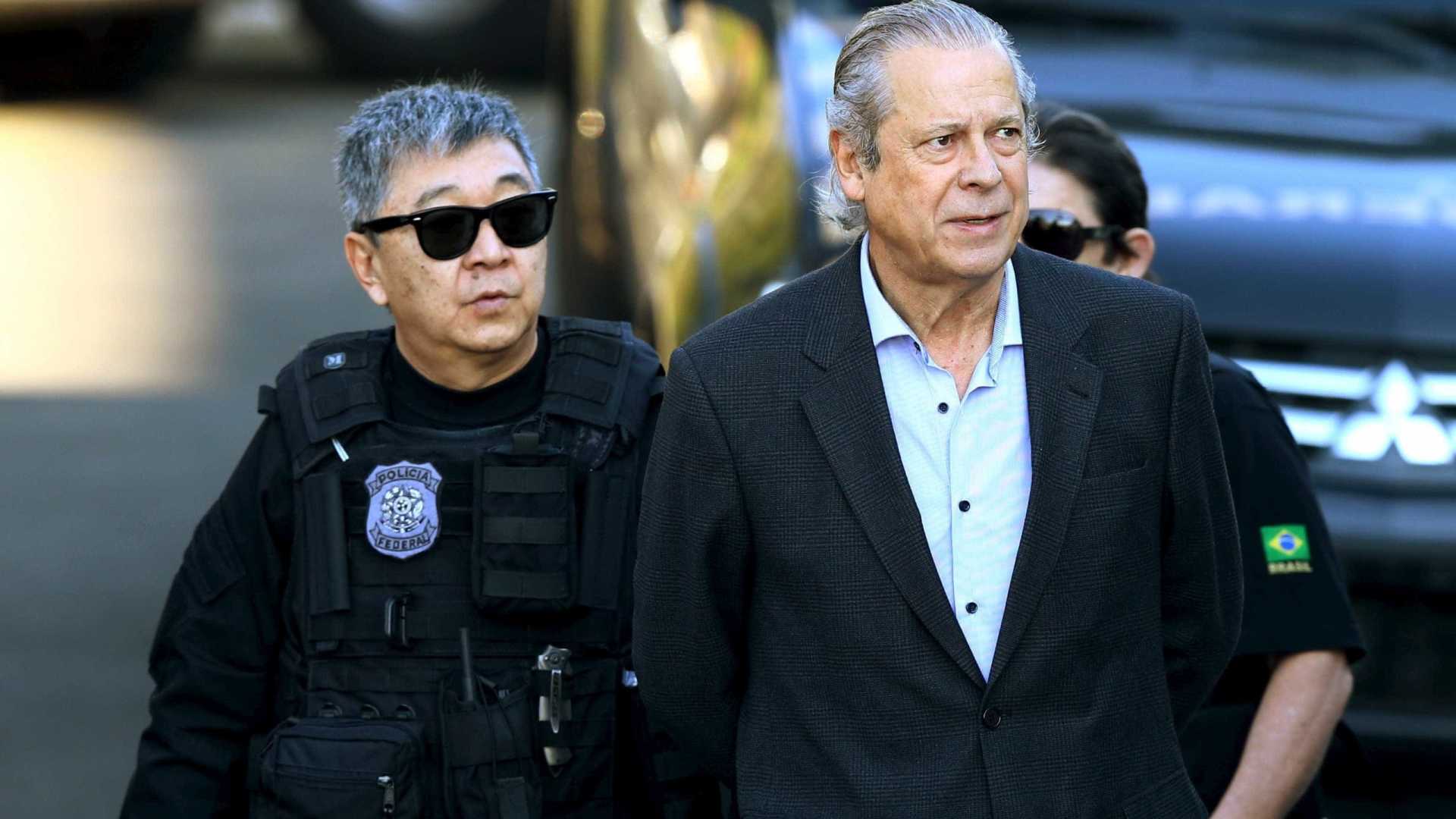 Editora testa lançamento de biografia de José Dirceu