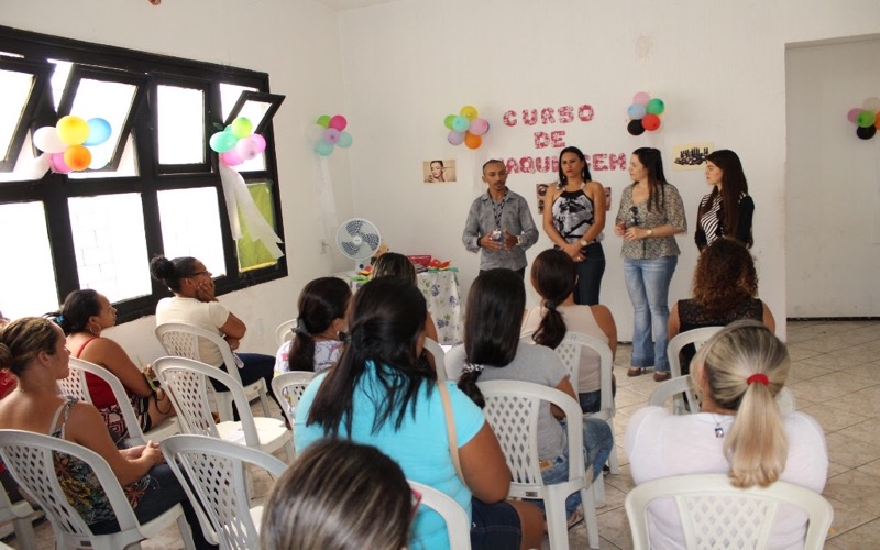 CRAS Alto da Penha realiza Curso de Maquiagem, em parceria com o Senac