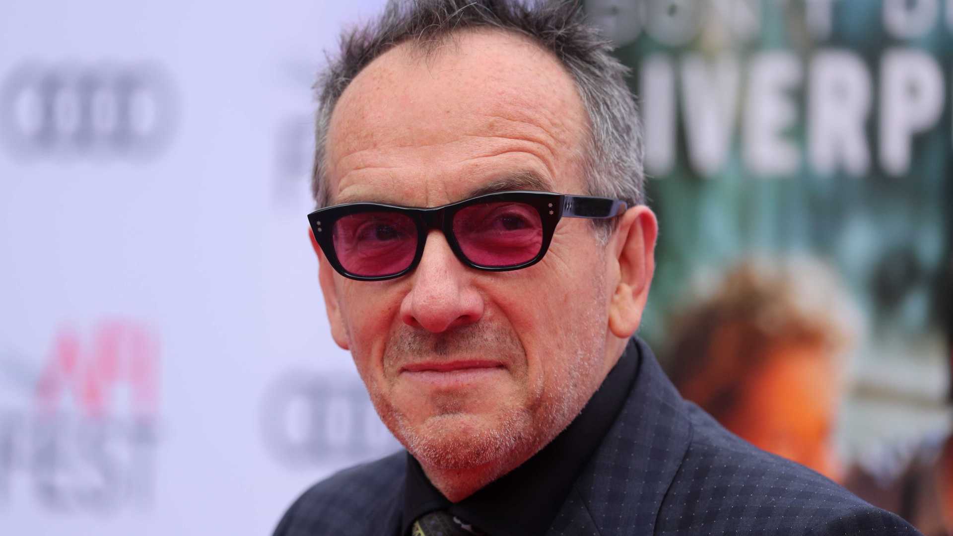 Após cirurgia contra o câncer, Elvis Costello cancela show na Europa