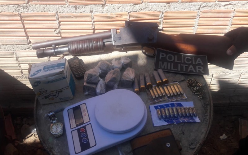 POG apreende arma de fogo, munições e outros materiais ilegais em casa na cidade de Juazeiro do Norte-CE