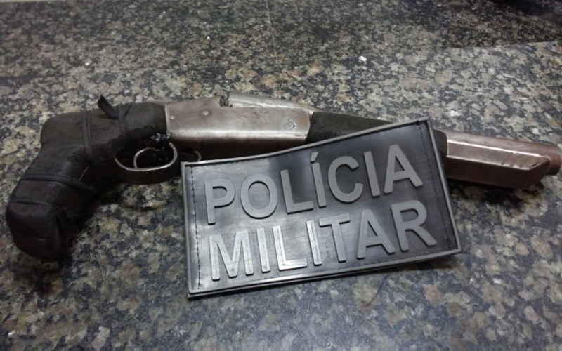 Policia apreende arma de fogo de posse de menor de idade no bairro Seminário em Crato-CE