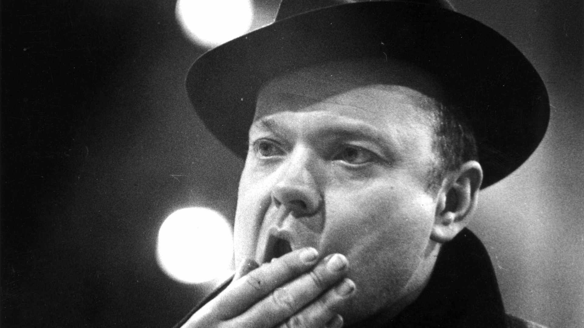 Biógrafo de Orson Welles vai concluir filme inacabado do cineasta