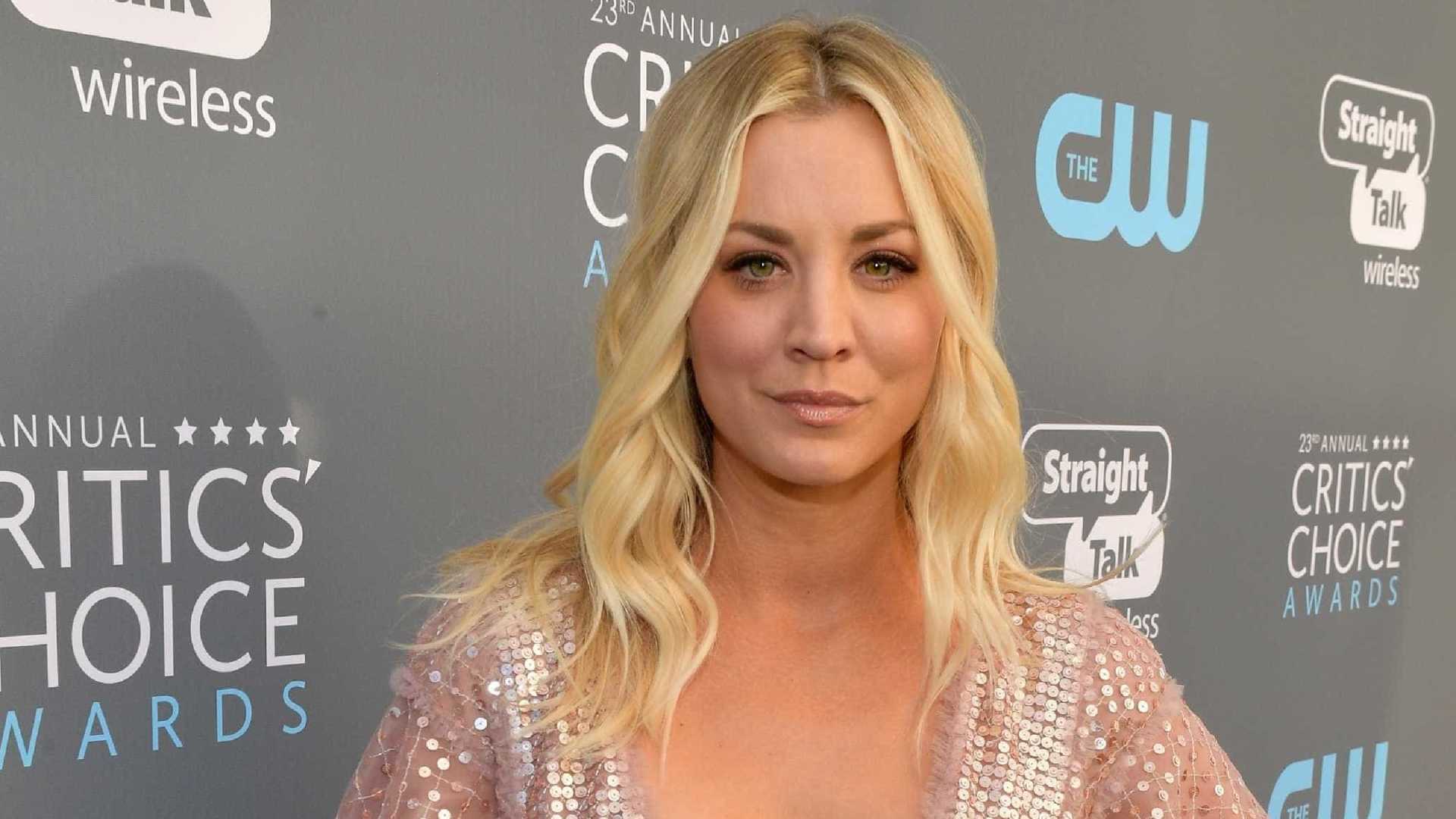 Kaley Cuoco anuncia que fim de Big Bang Theory está próximo