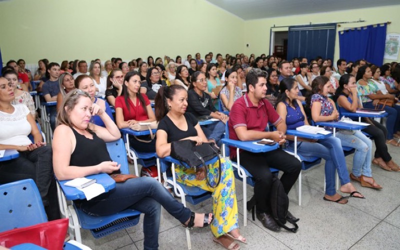 Governo de Farias Brito e IFCE promovem formação em língua portuguesa para professores