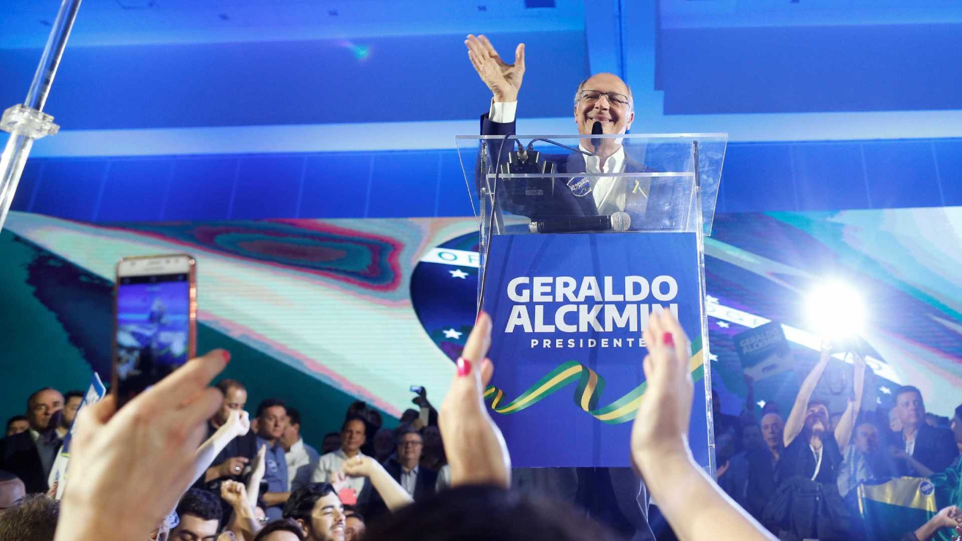 Alckmin faz ofensiva para mudar imagem e virar candidato dos pobres