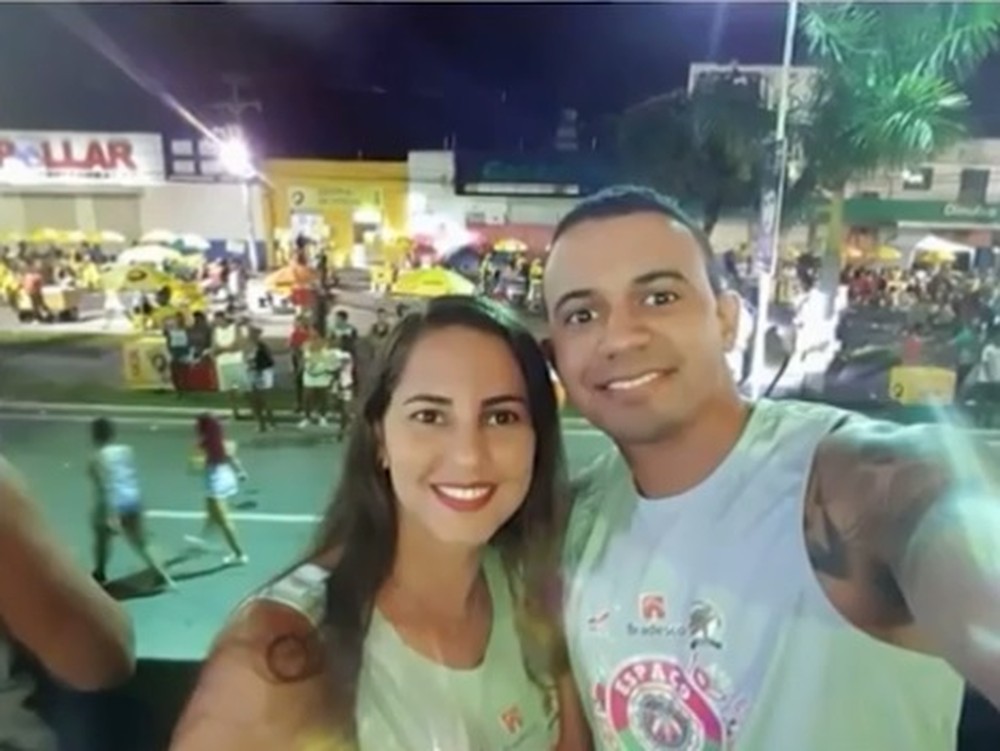 Envolvido em assalto que matou esposa de tenente, homem é preso após furtar motocicleta em estacionamento de Feira de Santana