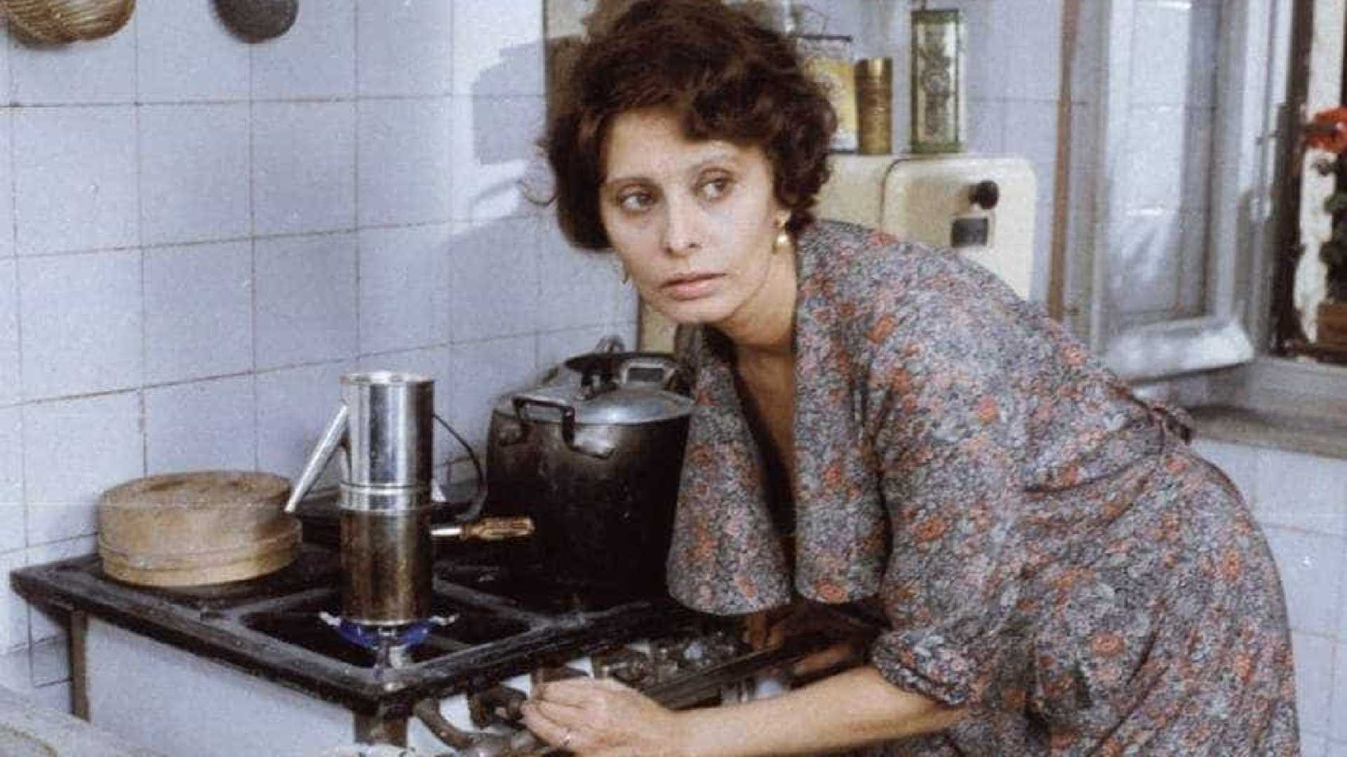 Robe usado por Sophia Loren em filme italiano vai a leilão