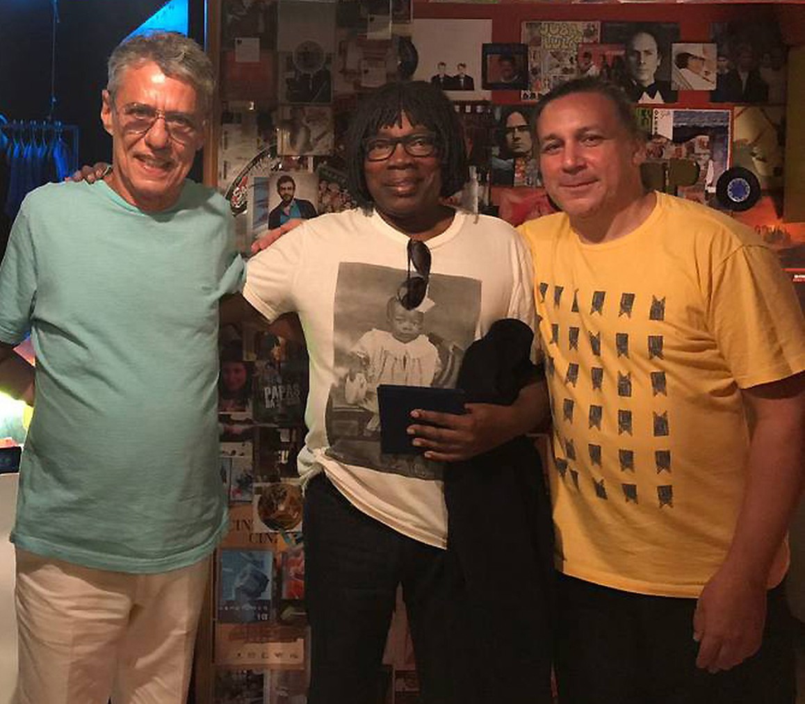 Renato Braz se eleva em álbum que reúne Chico Buarque, Gilberto Gil e Milton Nascimento