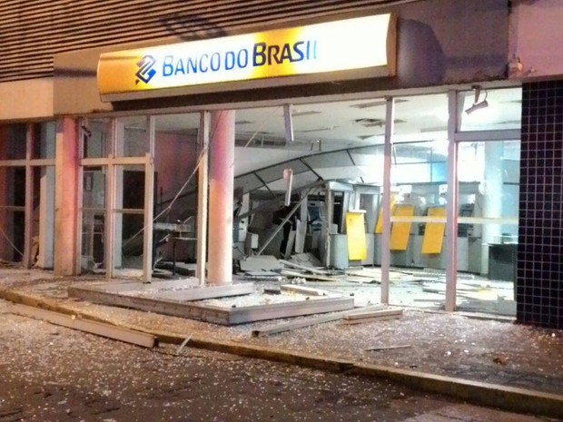 Quadrilhas já destruíram 22 bancos e atacaram 11 carros-fortes no Ceará em 2018