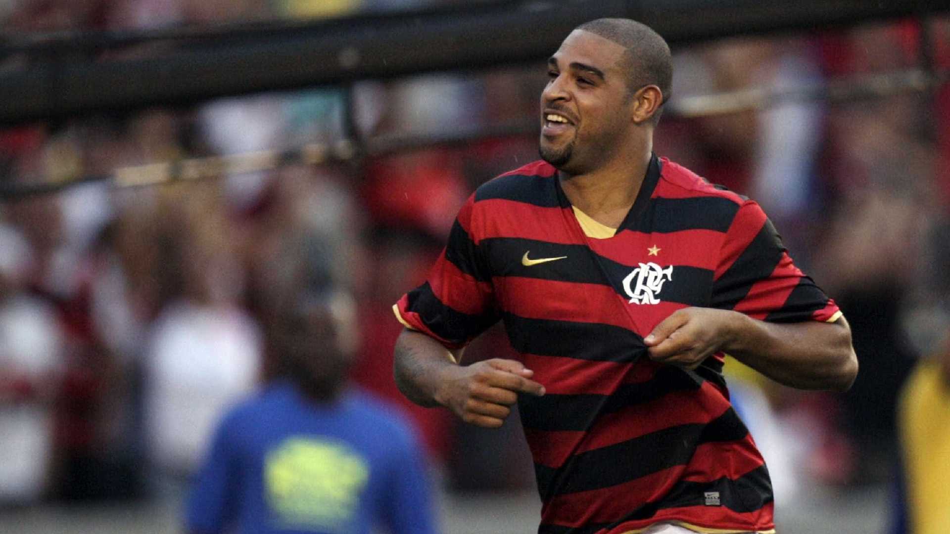 Adriano diz que não se aposentou e cogita retorno em time brasileiro