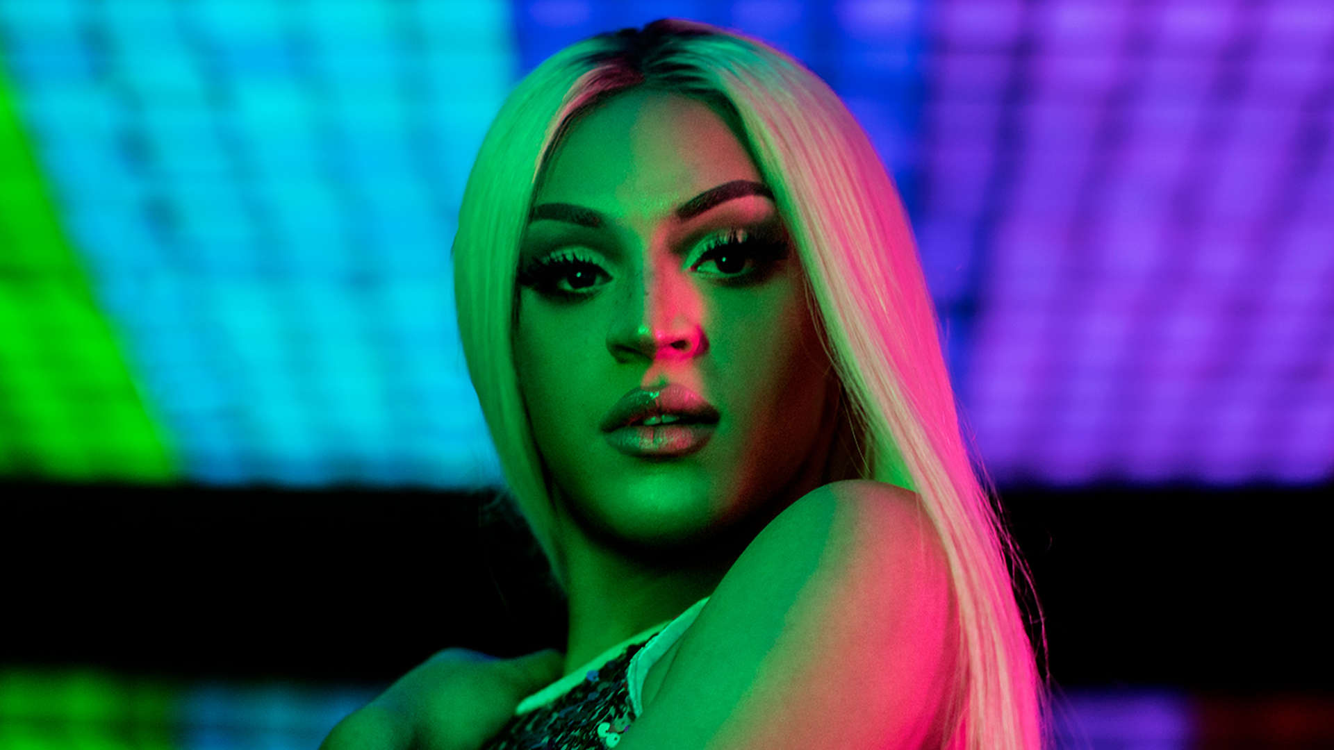 Pabllo Vittar figura em lista da Billboard e revista prevê sucesso fora