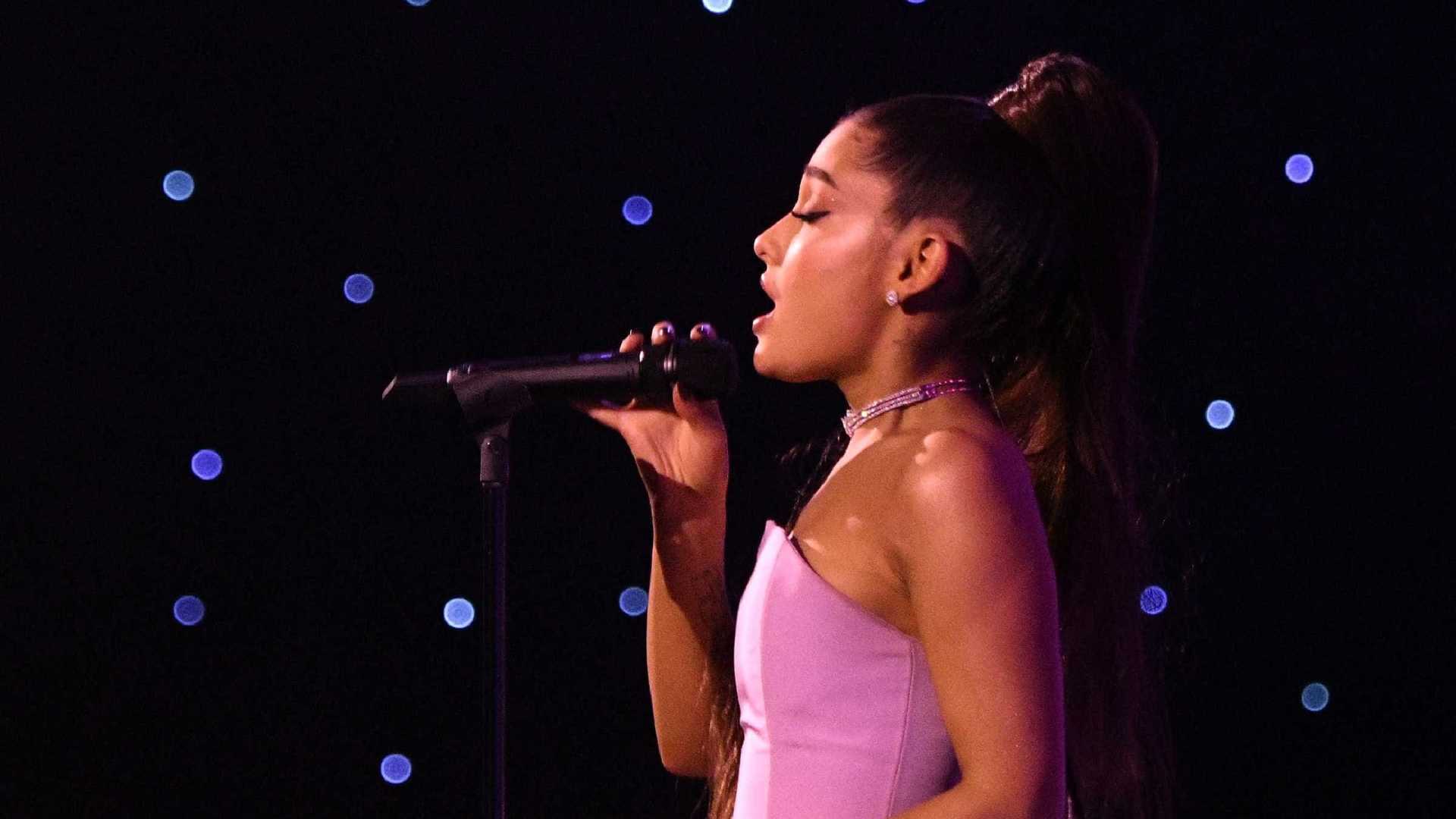 Ariana Grande desiste de pausa na carreira e promete disco em breve