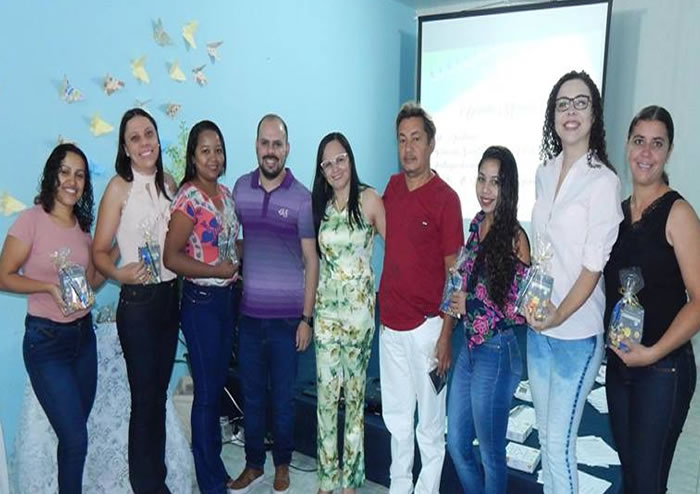 Professores Rede Municipal de Nova Olinda participam de formação sobre material pedagógico