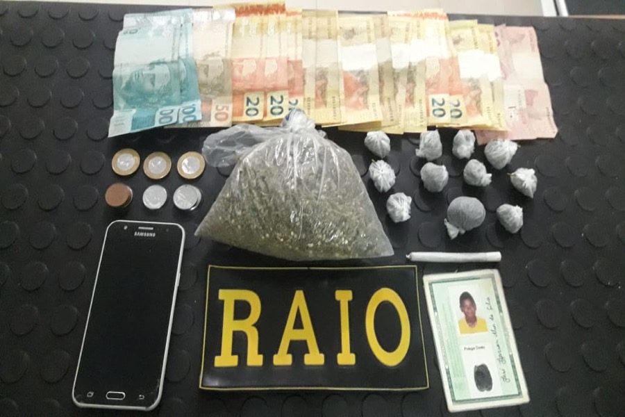 Polícia apreende drogas e aparelhos celulares roubados nas cidades de Brejo Santo, Juazeiro do Norte e Crato-CE