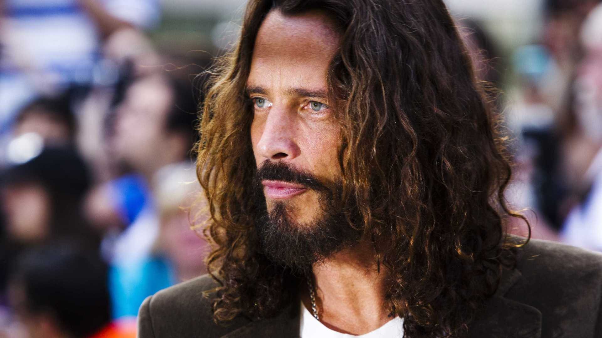 Foo Fighters, Metallica e Miley Cyrus fazem tributo a Chris Cornell