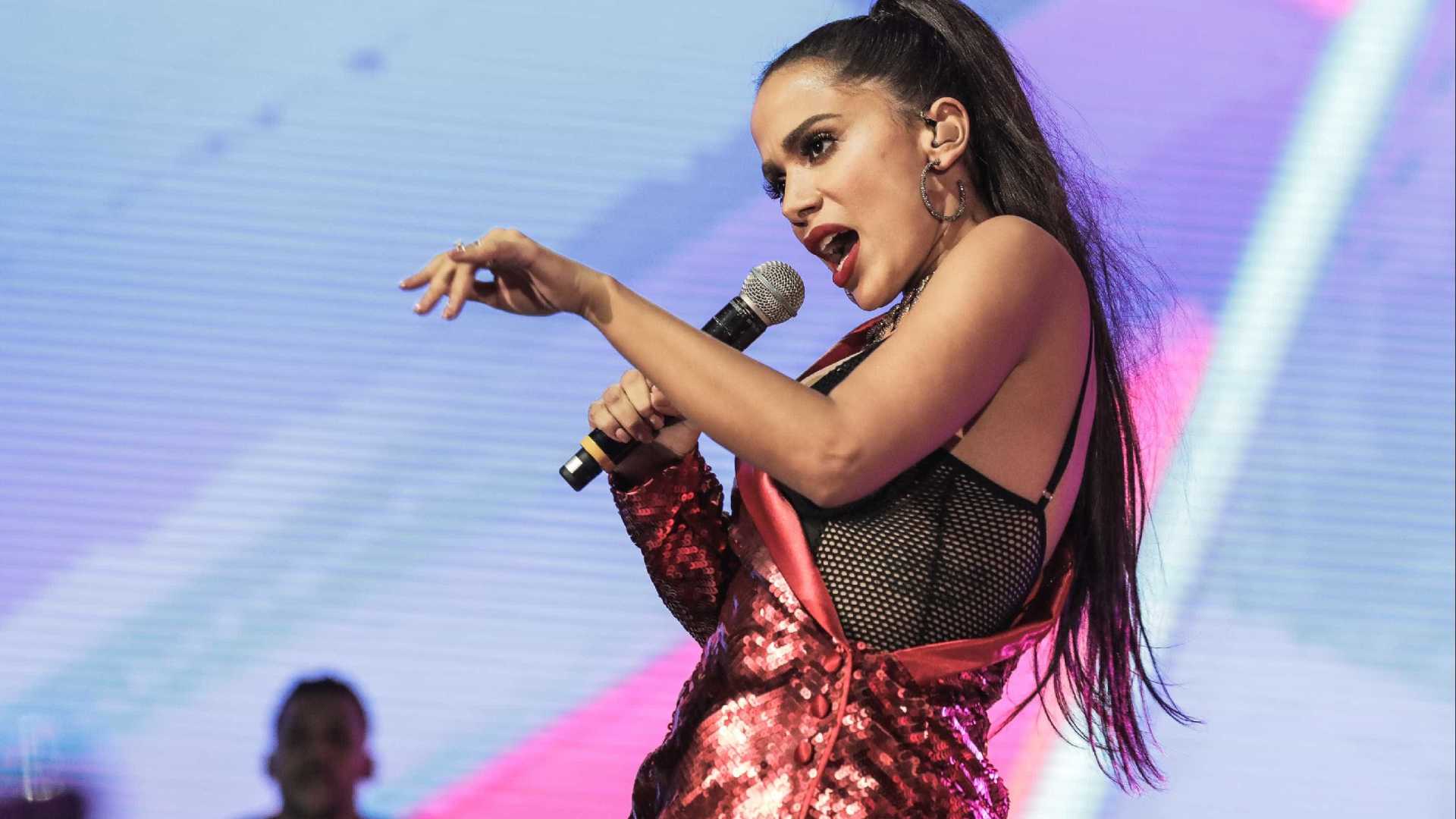 Anitta disputa premiação nos EUA ao lado de Jennifer Lopez e Cardi B