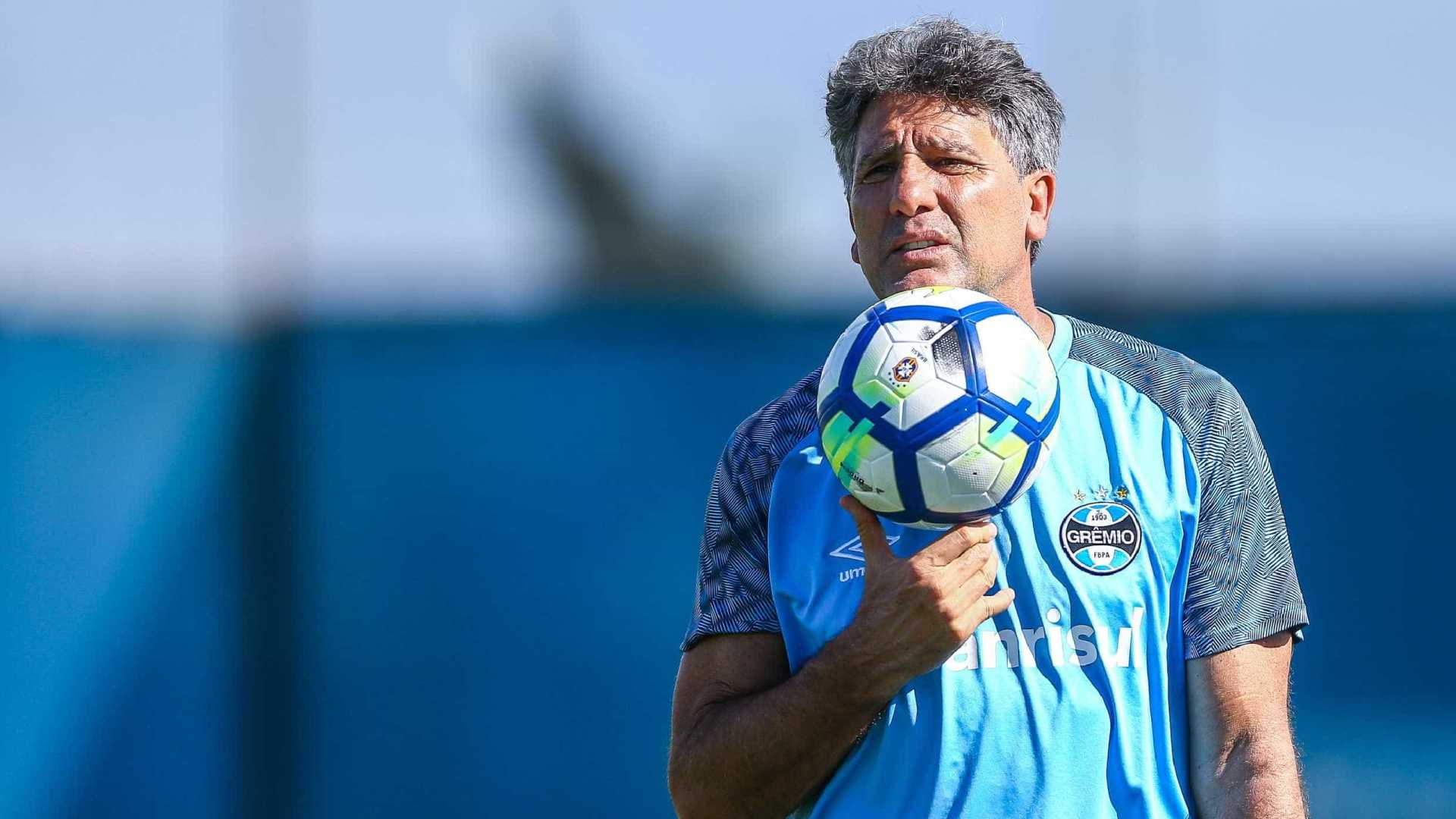 Renato Gaúcho recebe alta de hospital após cirurgia no coração