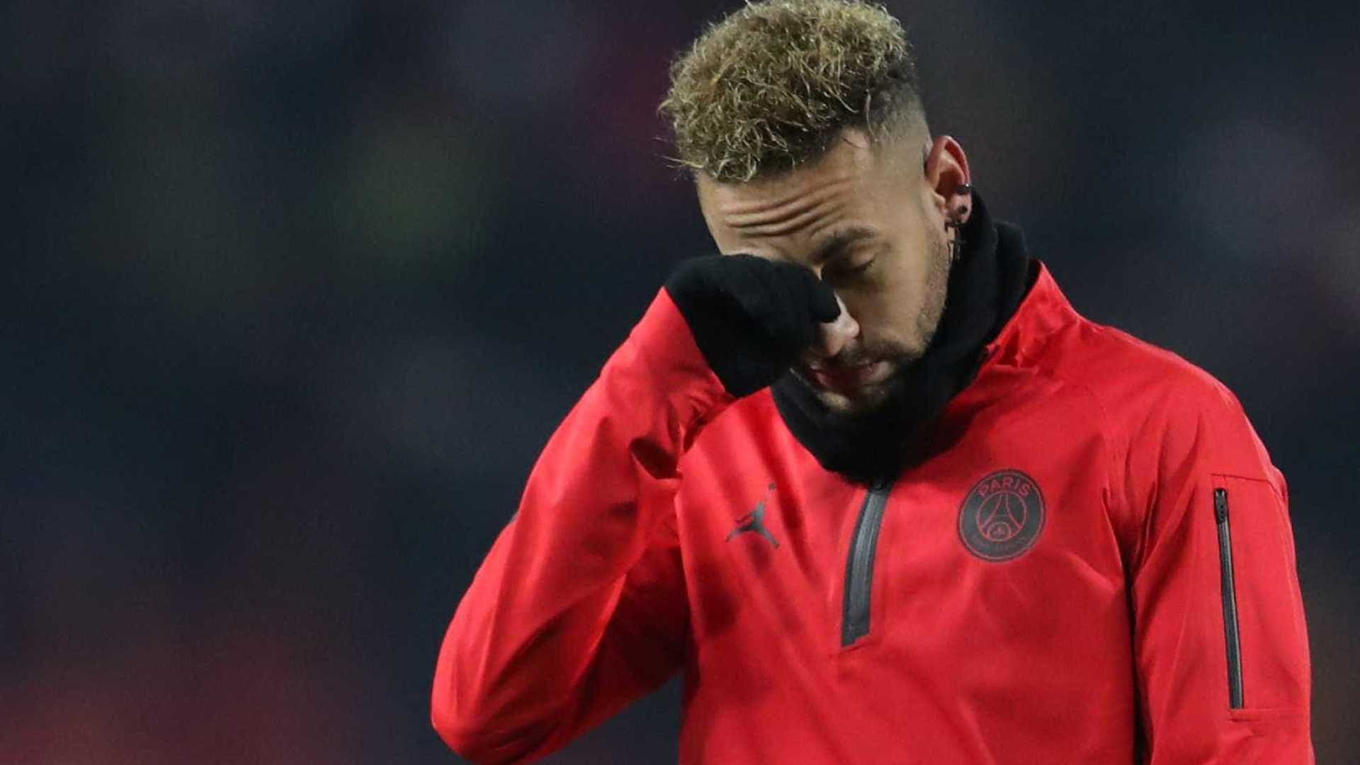 Neymar marca, mas azarão vira e elimina PSG da Copa da Liga Francesa