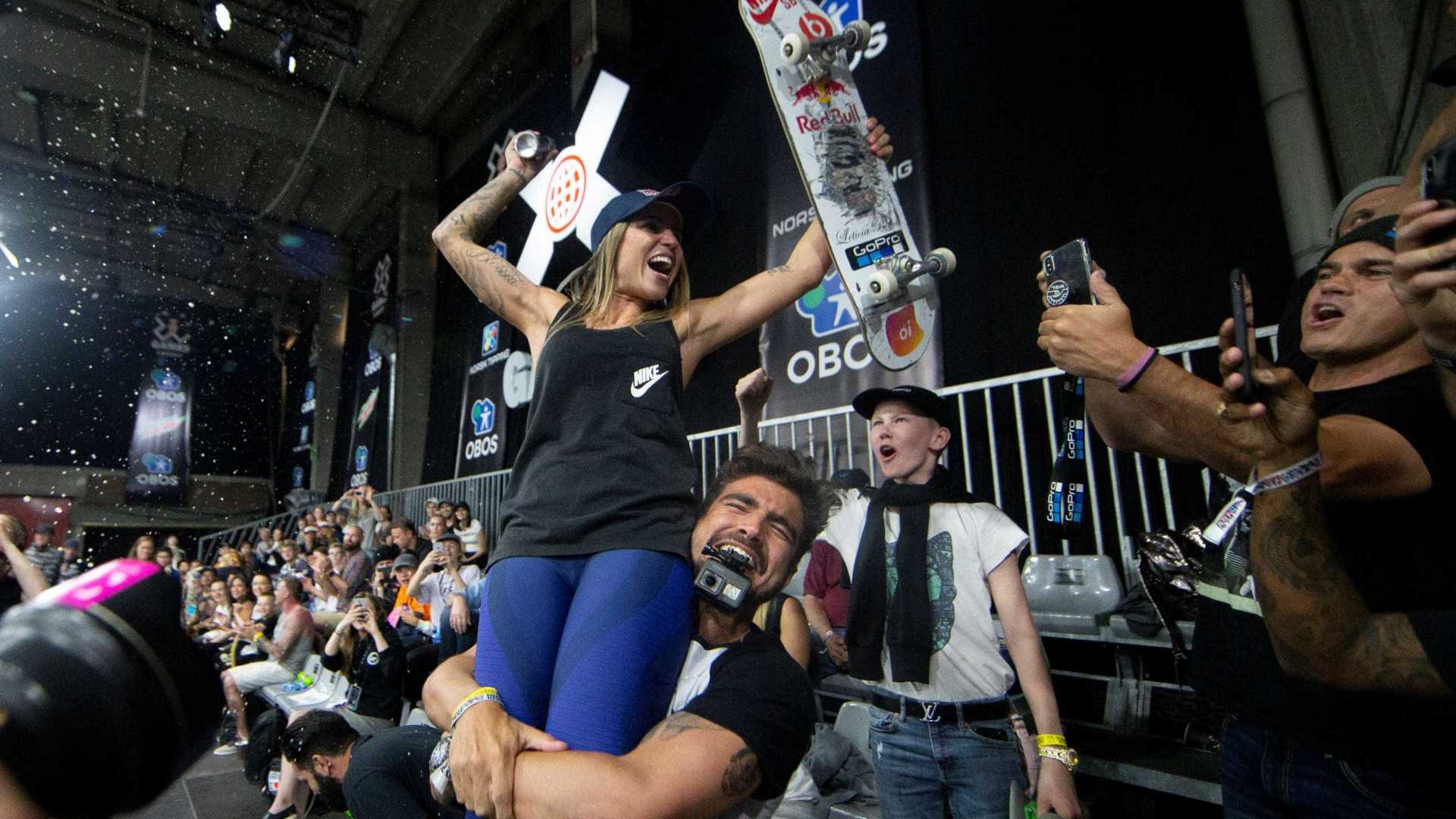 Leticia Bufoni conquista a prata no Mundial de skate street no Rio