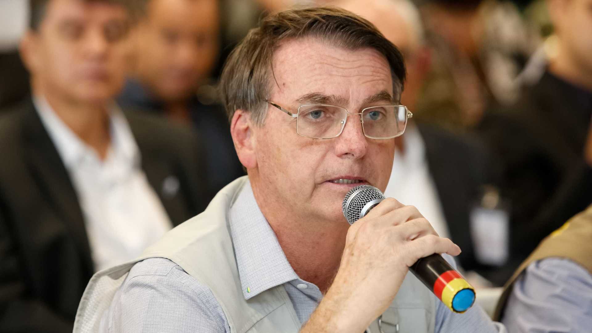 Bolsonaro vai se comunicar com os ministros por videoconferência