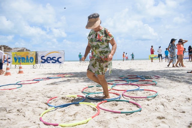 Projeto oferece atividades de esporte, lazer e cultura gratuitas em praias do Grande Recife