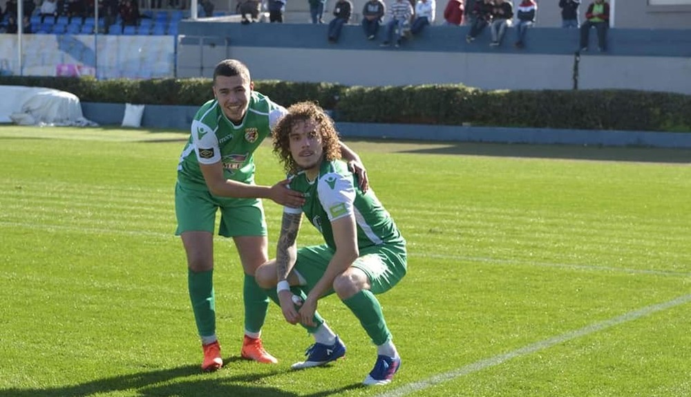 Dois anos depois de vender balas no semáforo, brasileiro faz golaço em Malta e sonha com o Puskas