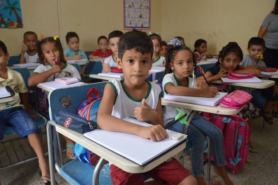 Escolas municipais de Cedro voltam às aulas