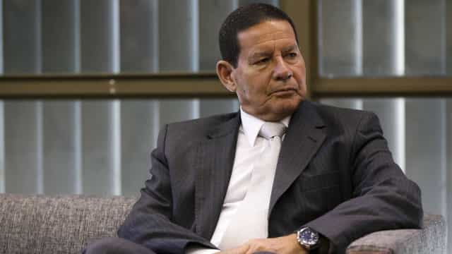 Bogotá: Mourão diz que Brasil vai optar por não intervir na Venezuela