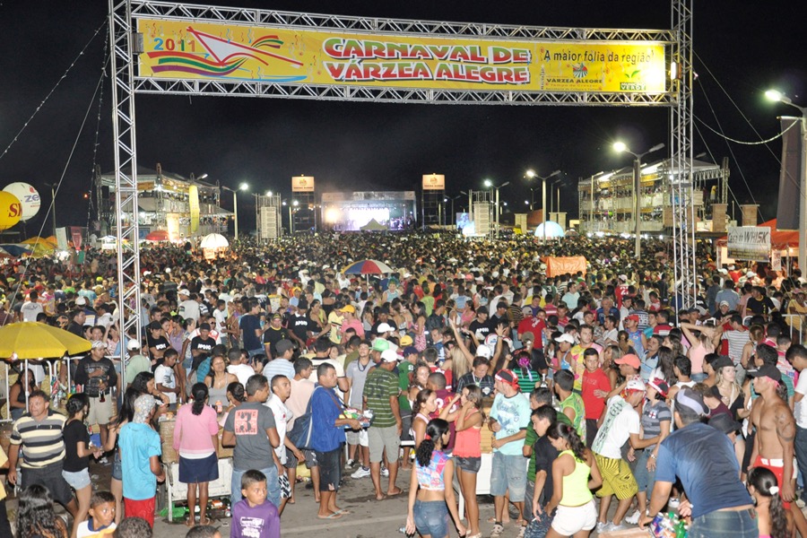 Estrutura e atrações do Carnaval 2019 de Várzea Alegre serão anunciadas até a próxima semana, garante o prefeito Zé Helder (MDB)