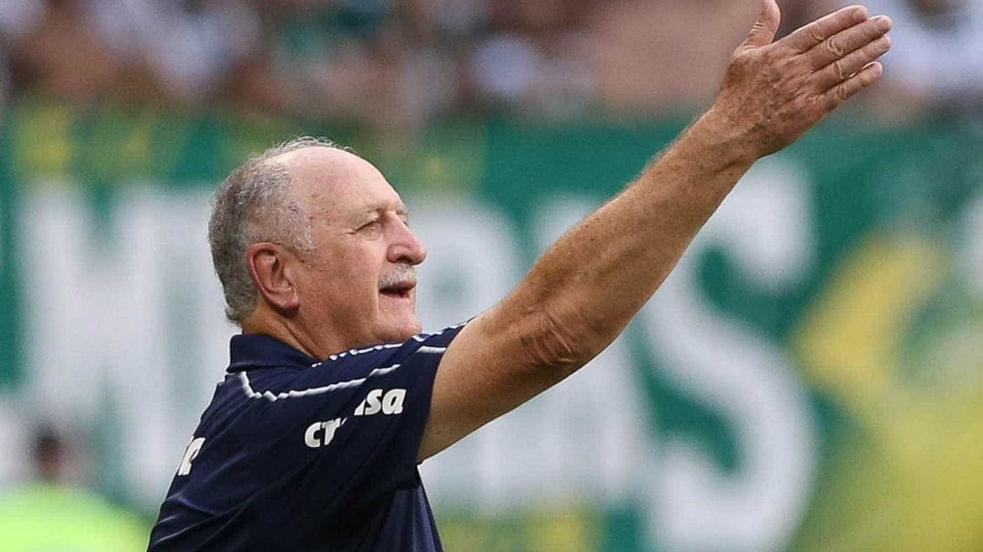 Felipão volta a rebater crítica da torcida do Palmeiras